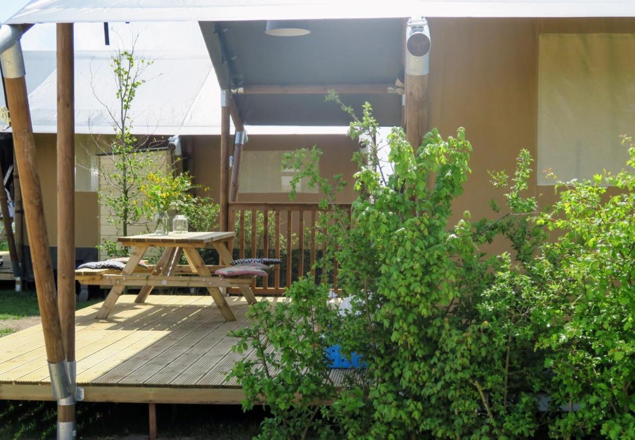 Luxe Safaritenten Petit013 - Nieuw Tilburg Bagian luar foto