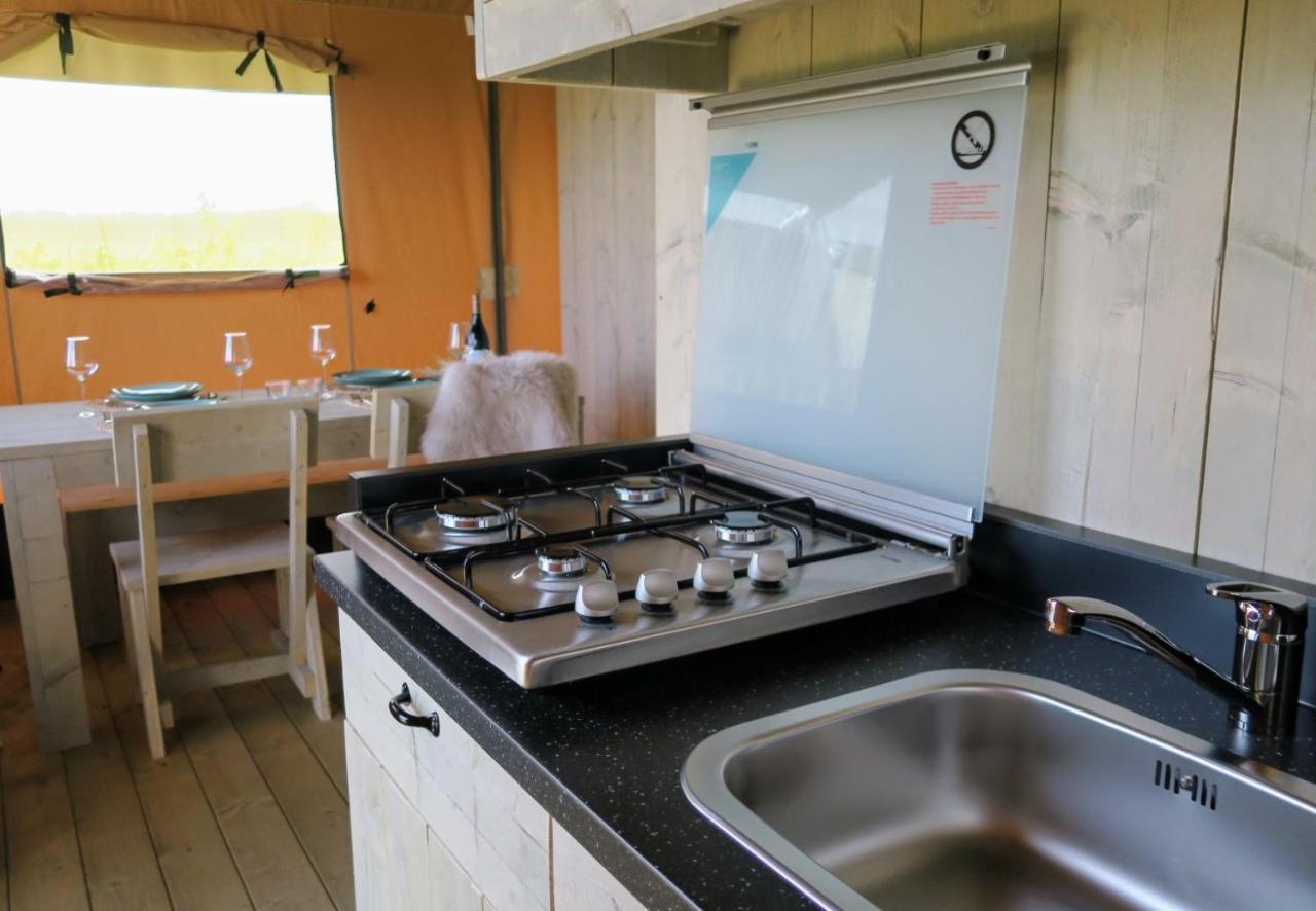 Luxe Safaritenten Petit013 - Nieuw Tilburg Bagian luar foto
